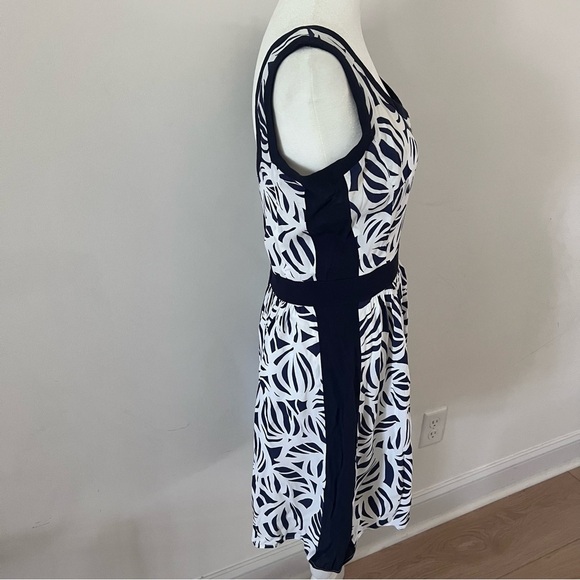 Lilly Pulitzer ‘Irene Need My Shades’ Printed Mini Shift Dress |Size 4| - Picture 4 of 9